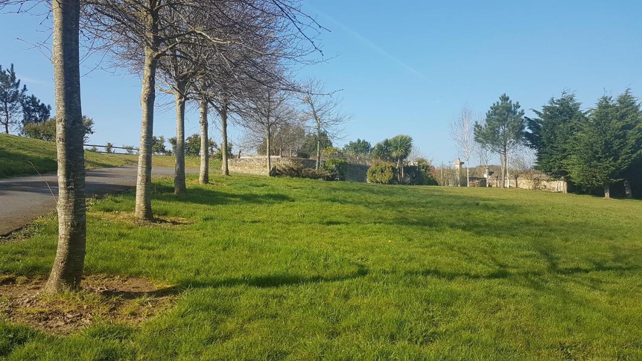 Le Domaine Des Roseraies Monfréville Dış mekan fotoğraf