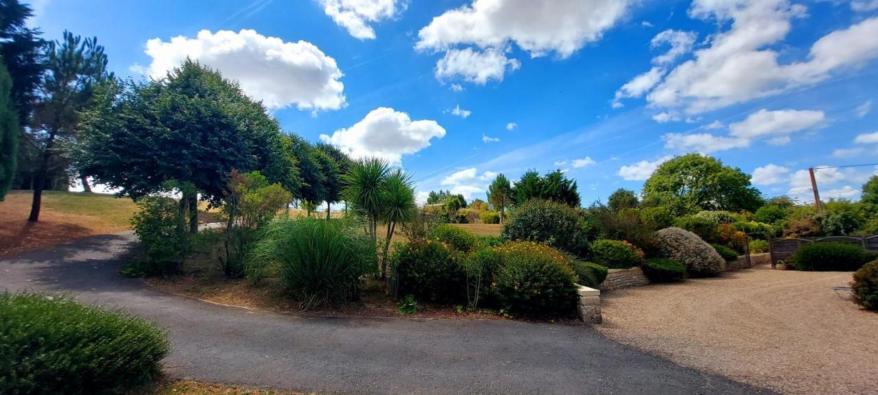 Le Domaine Des Roseraies Monfréville Dış mekan fotoğraf